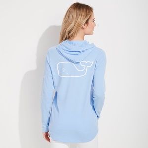 NWOT Vineyard Vines Edgartown Long-Sleeve Hoodie Tee - size XS